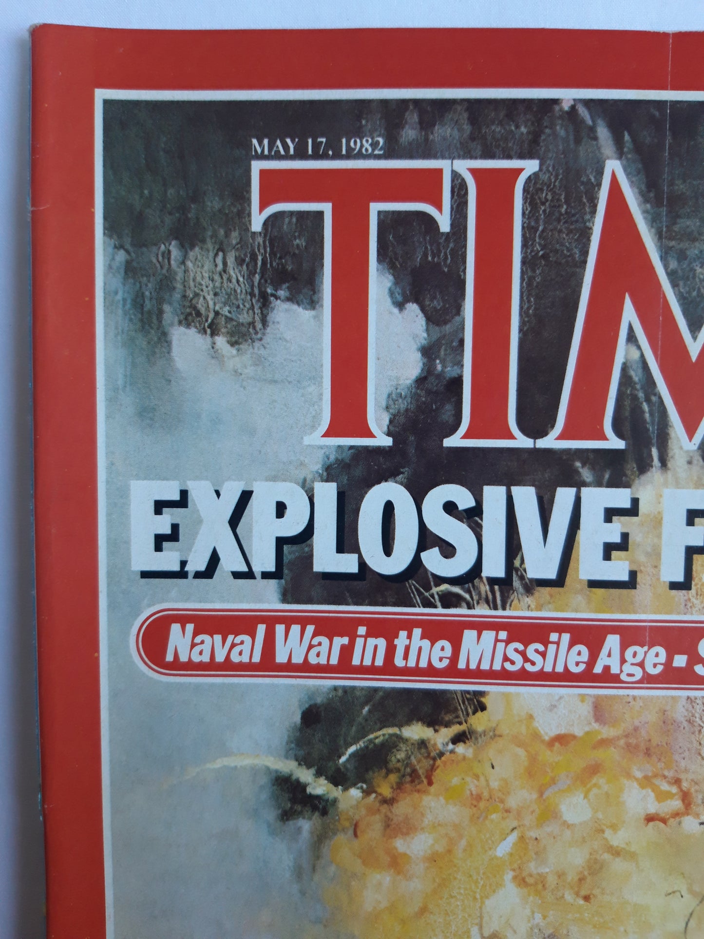 Time magazine Explosive Falklands Naval war in the Missile Age Defiance in Poland H.M.S. Sheffield 17.05.1982 Mai 1982