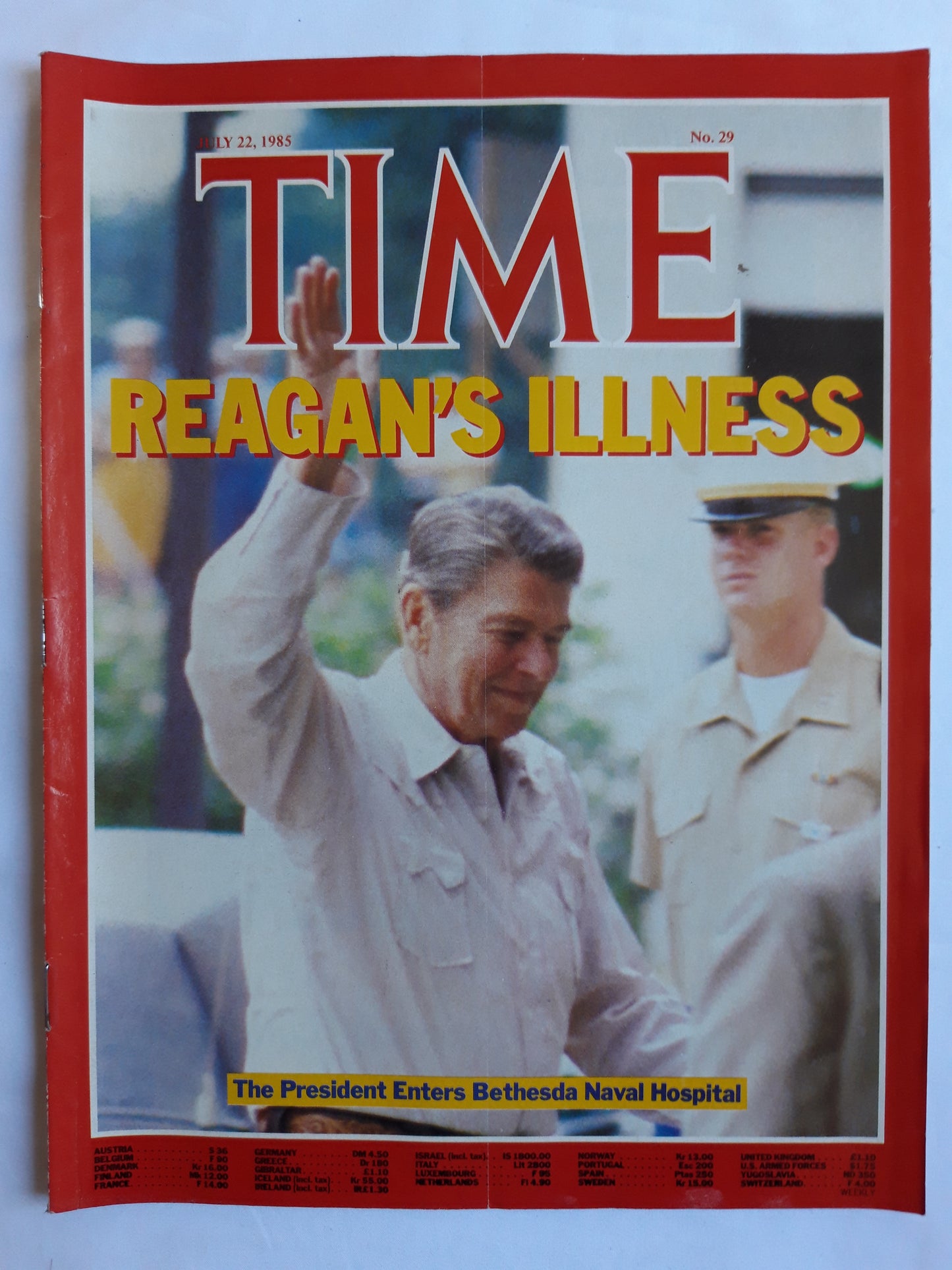 Time magazine Ronald Reagan Illness The President Enters Bethesda Naval Hospital 22.07.1985 Juli 1985 No.29