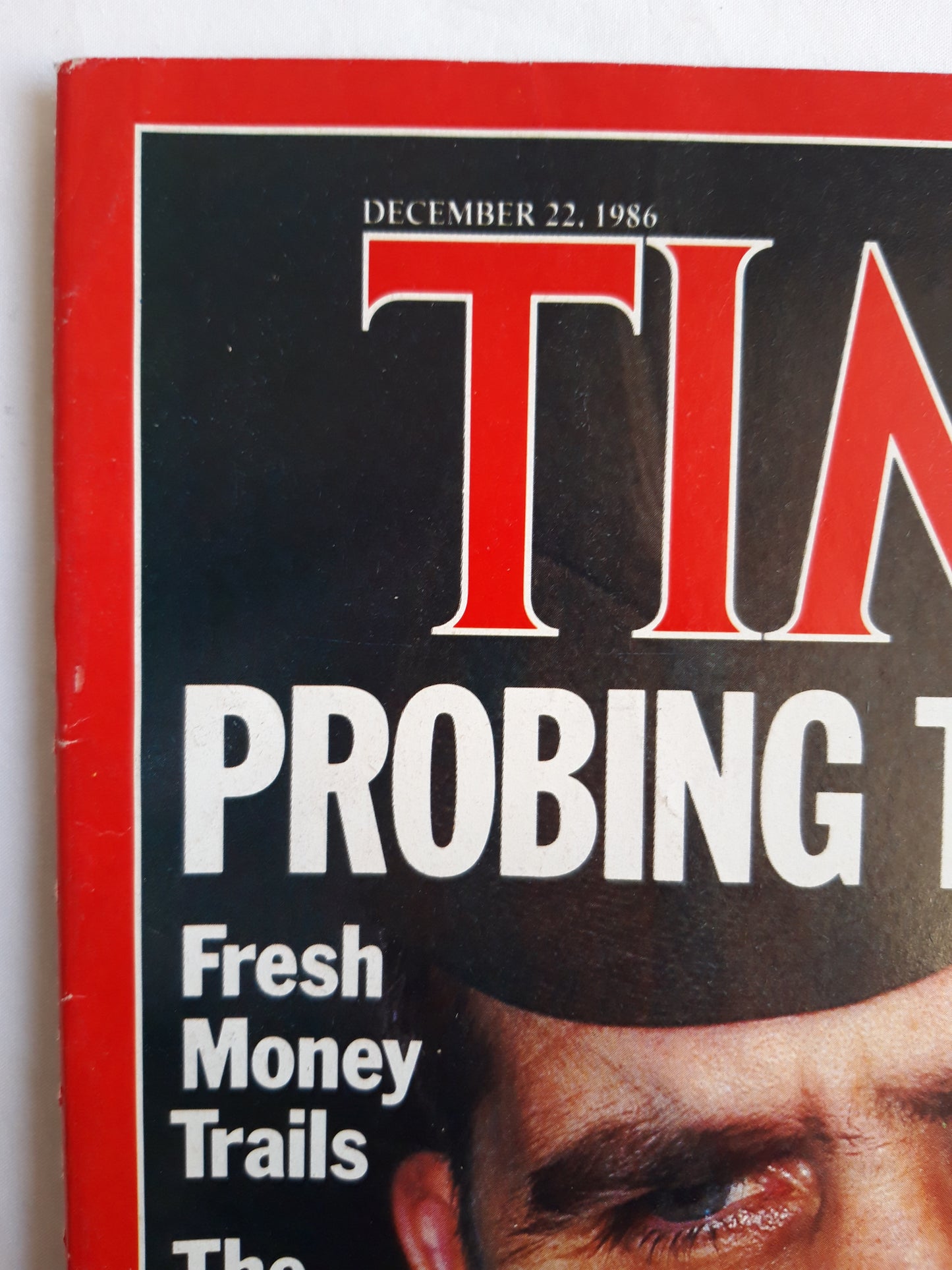 Time magazine Probing The Mess Fresh Money Trails The CIA Role An Interview With Casey White House Point Man Oliver North Christmas Toys Fairy Tales in Modern Dress 22.12.1986 Dezember 1986 No.51