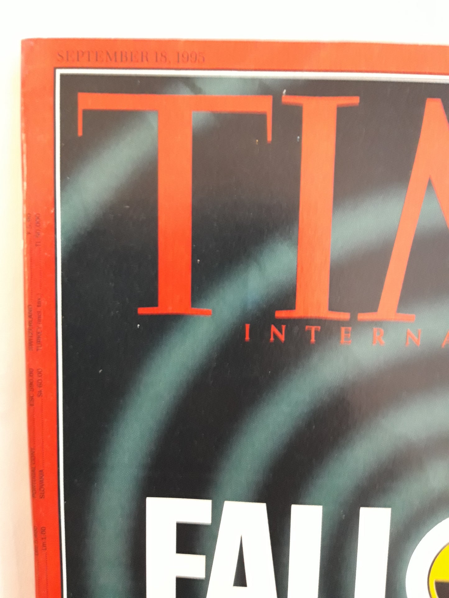 Time magazine Fallout in Paradise Why France is testing nuclear bombs in the South Pacific Hong Kong`s 11th-Hour Vote 18.09.1995 September 1995