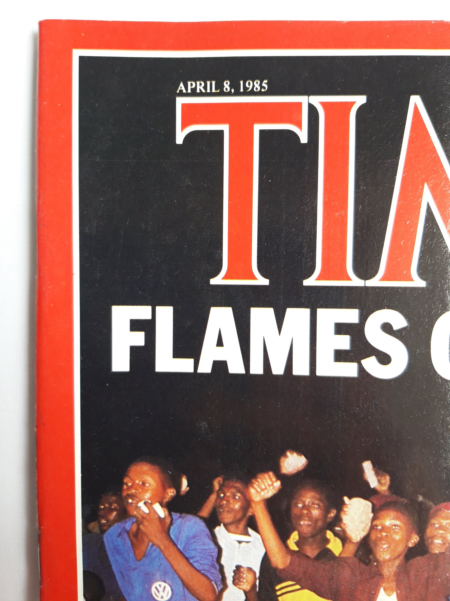 Time magazine Flames of Anger Repression and Violence in South Africa European Community Agreement On Spain and Portugal 08.04.1985 April 1985 No. 14