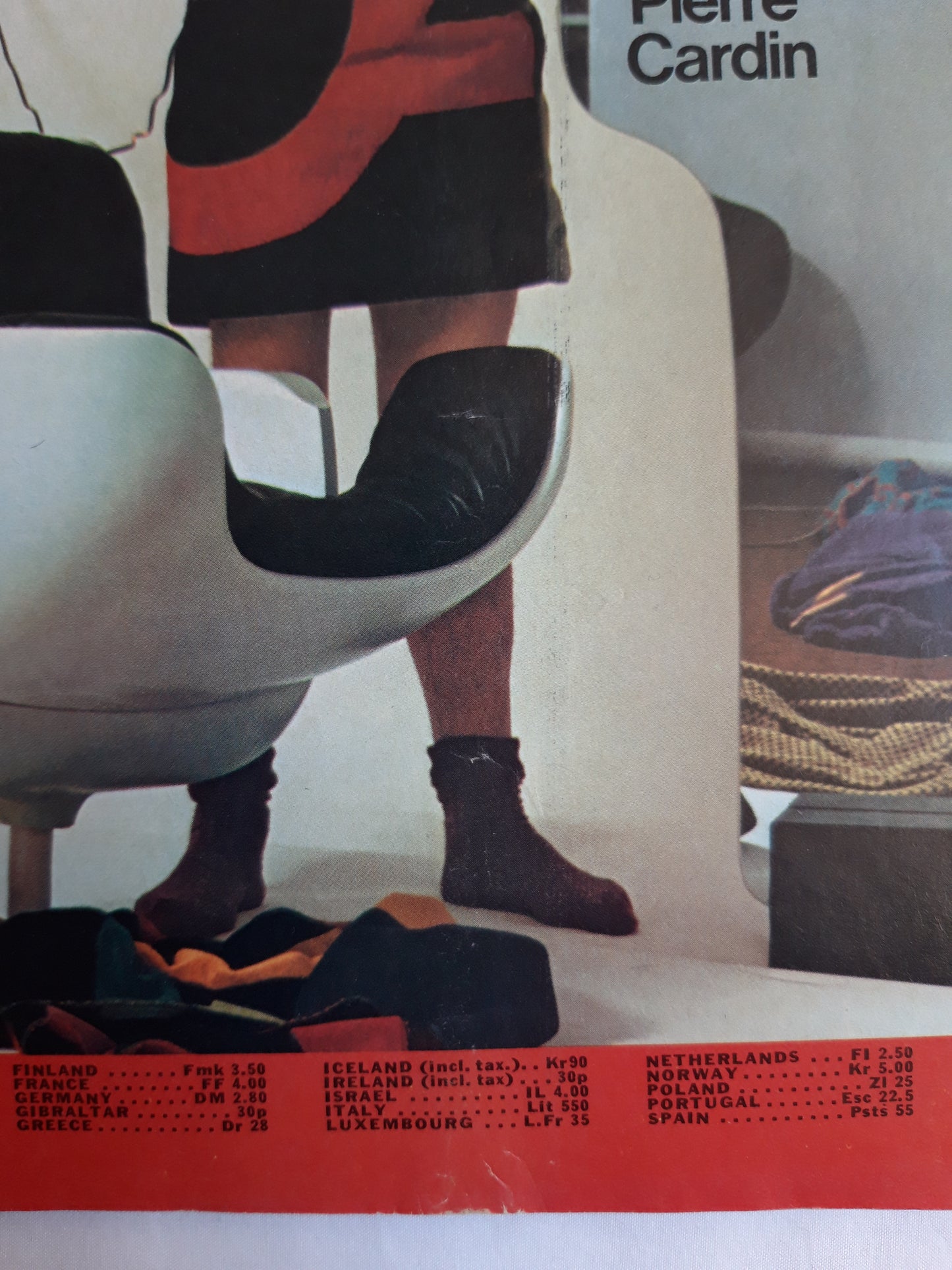 Time magazine Those Designing Europeans Pierre Cardin 23.12.1974 23. Dezember December 1974