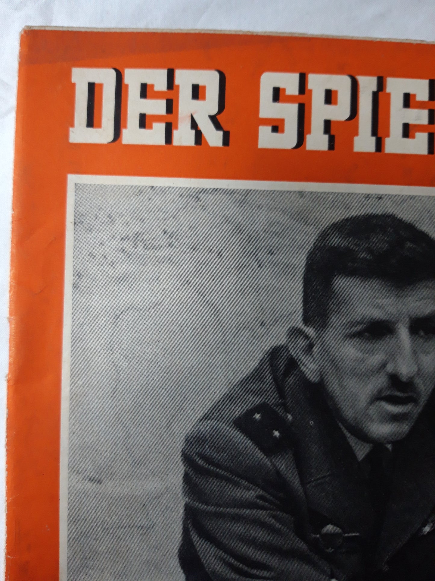 Der Spiegel Republik am Fallschirm Algeriens Putsch-General Massu (Frankreich) 28.05.1958 Mai May 1958