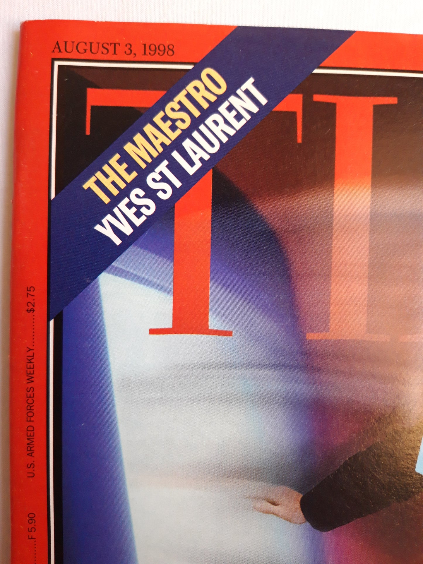 Time magazine Kiss your mall goodbye The maestro Yves St. Laurent Jerry Yang of Yahoo! 03.08.1998 03. August 1998