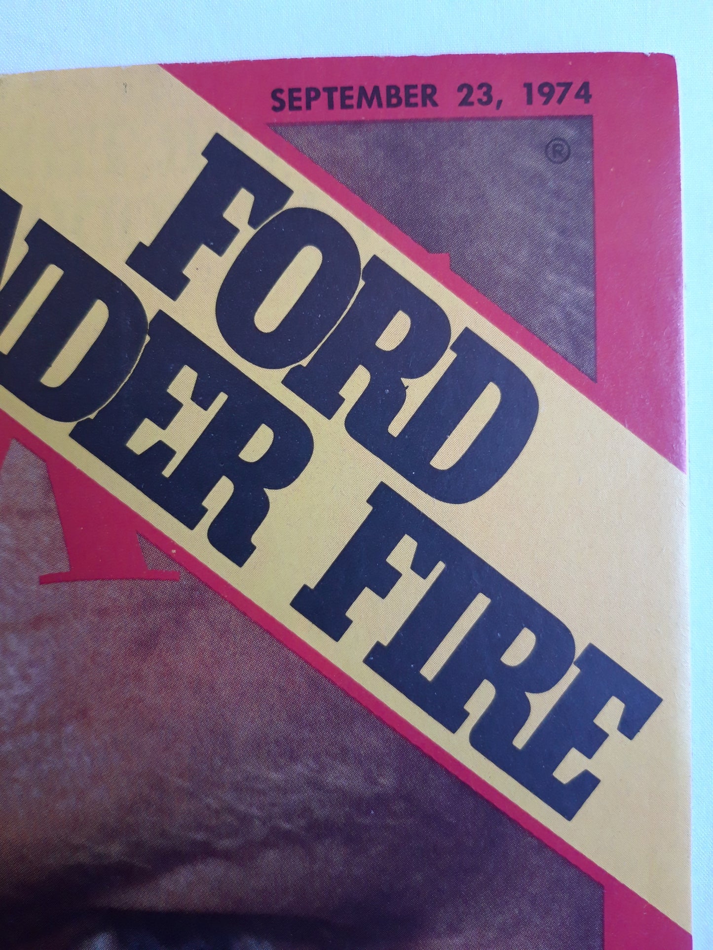 Time magazine Gerald Ford Under Fire 23.09.1974 September 1974