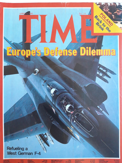 Time magazine Europe´s Defense Dilemma Refueling a West German F-4 Poland Back to the Brink 06.04.1981 April 1981 No.14