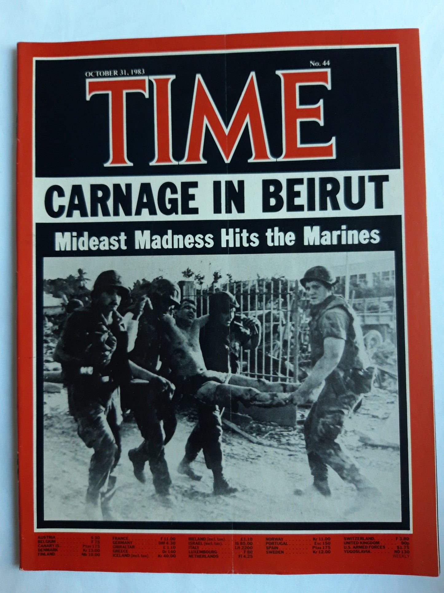 Time magazine Carnage in Beirut Mideast Madness Hits the Marines 31.10.1983 Oktober 1983 No.44