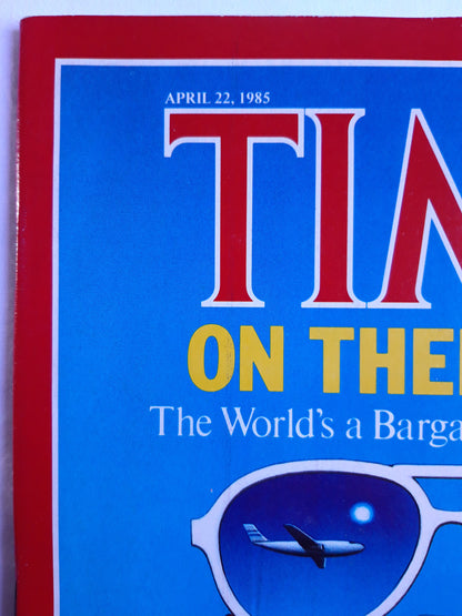 Time magazine On their Way! The World`s Bargain for U.S. Tourists The Summit 22.04.1985 22.April 1985 No.16