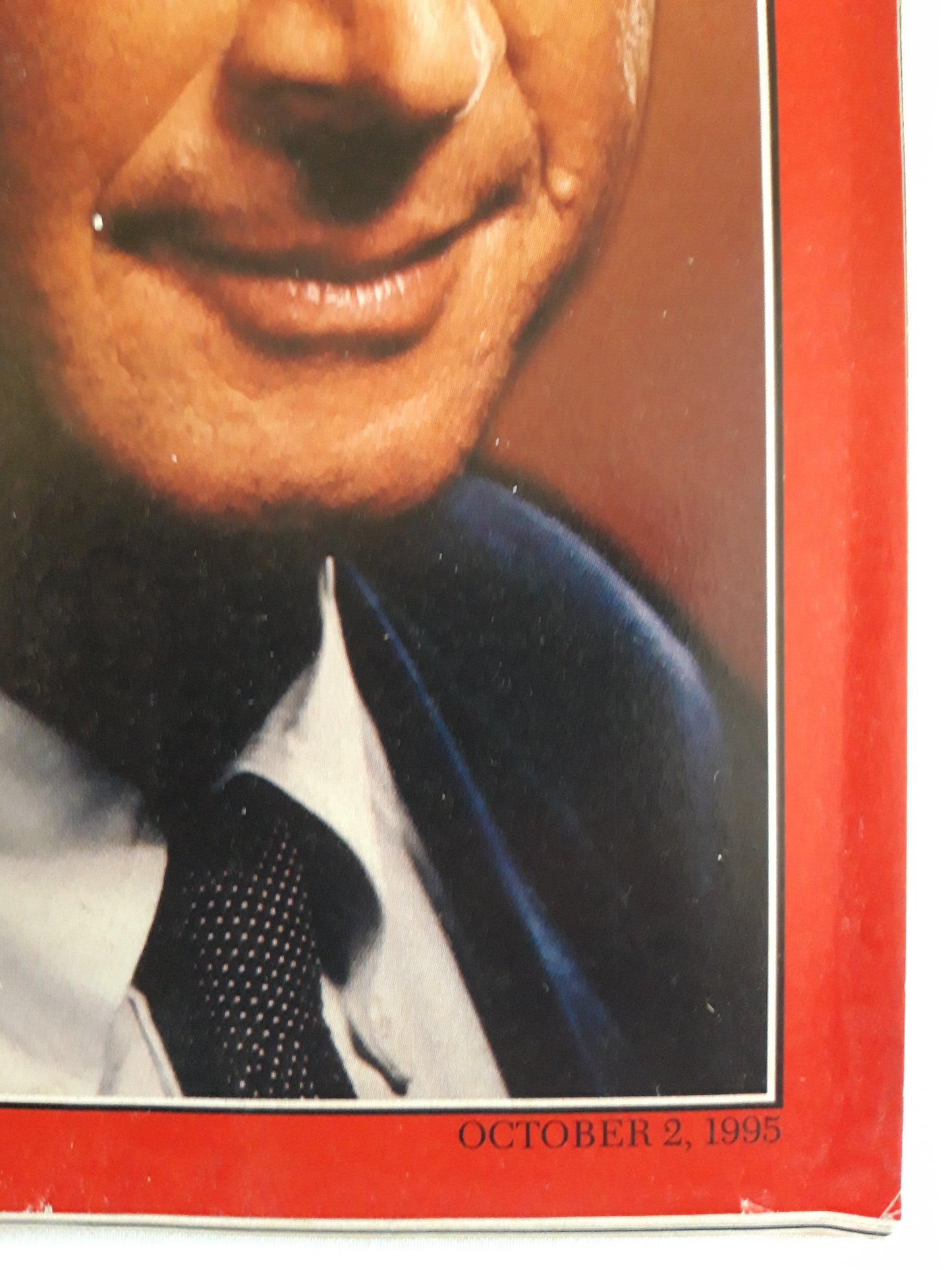 Time magazine Jurassic Man He`s back and so are his dinosaurs Michael Crichton Bosnia Reversals of fortunes Gorillas Facing a deadly new threat in Africa 02.10.1995 Oktober 1995
