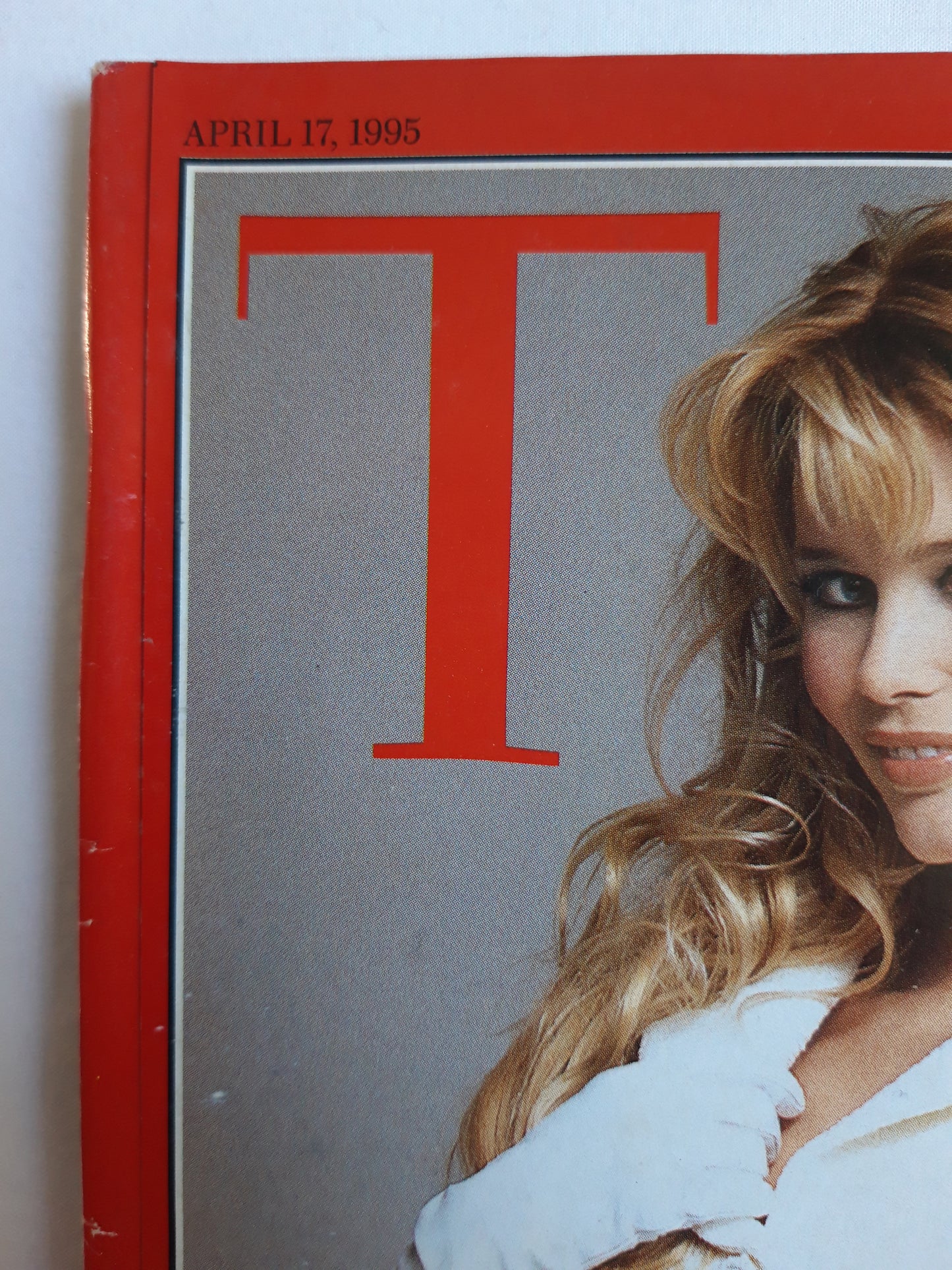 Time magazine Simply Beautiful Fashion returns to the classic Supermodel Claudia Schiffer World-Weary Uncle Sam 17.04.1995 April 1995
