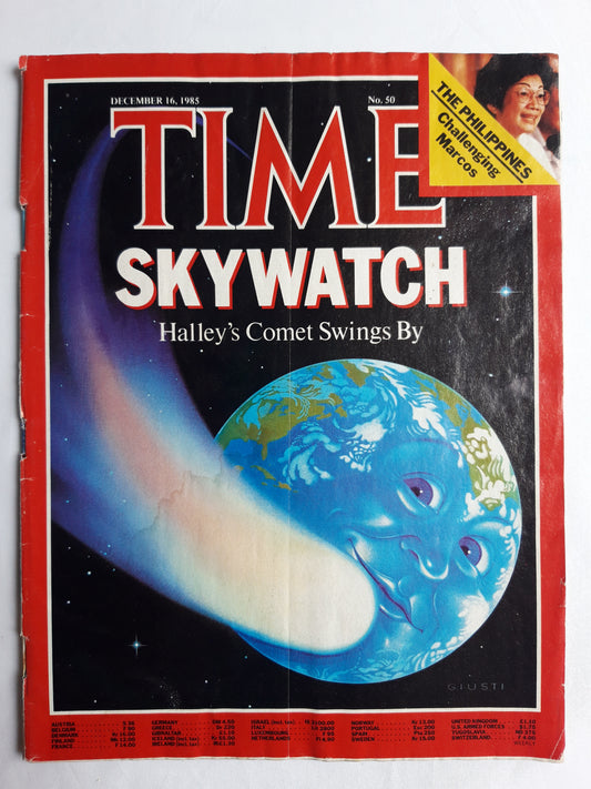 Time magazine Skywatch Halley`s Comet Swings By The Philippines Challenging Marcos 16.12.1985 Dezember 1985 No.50