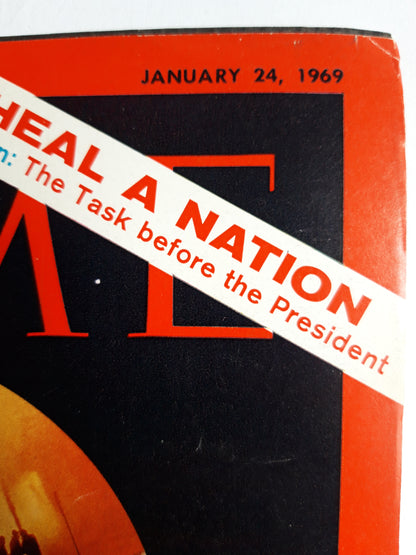 Time magazine To Heal a Nation Special Section: The Task before the President Richard Milhous Nixon 24.01.1969 Januar 1969 Fifty Cents