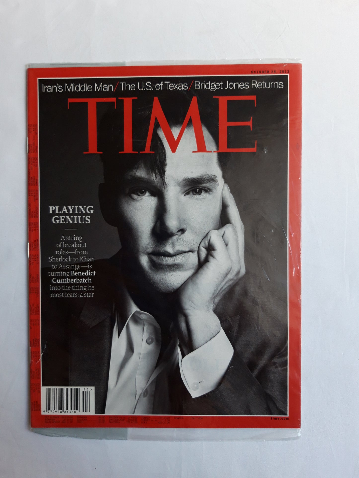 Time magazine Playing Genius Benedict Cumberbatch From Sherlock to Khan Iran`s Middle Man The U.S. of Texas Bridget Jones Returns 28.10.2023 Oktober 2023