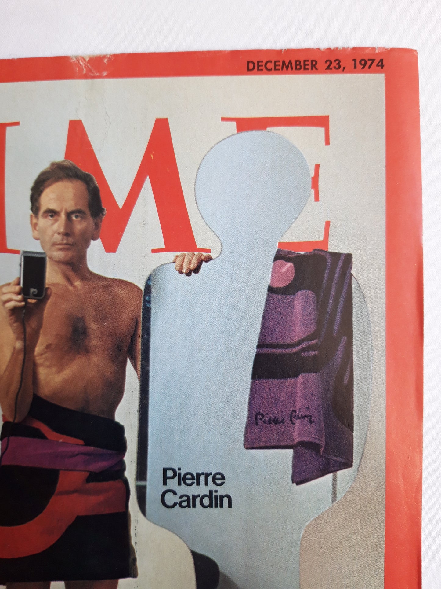 Time magazine Those Designing Europeans Pierre Cardin 23.12.1974 23. Dezember December 1974