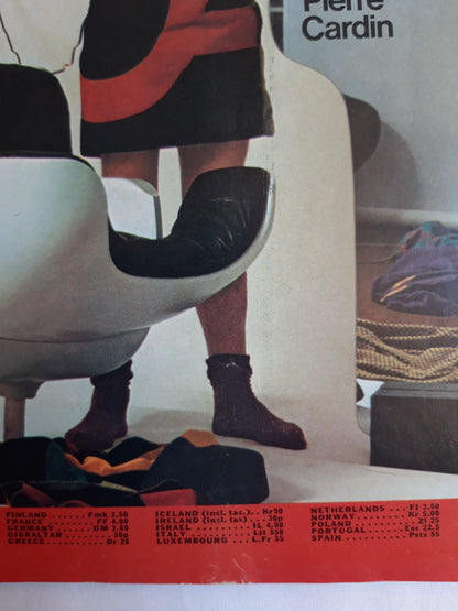 Time magazine Those Designing Europeans Pierre Cardin 23.12.1974 23. Dezember December 1974