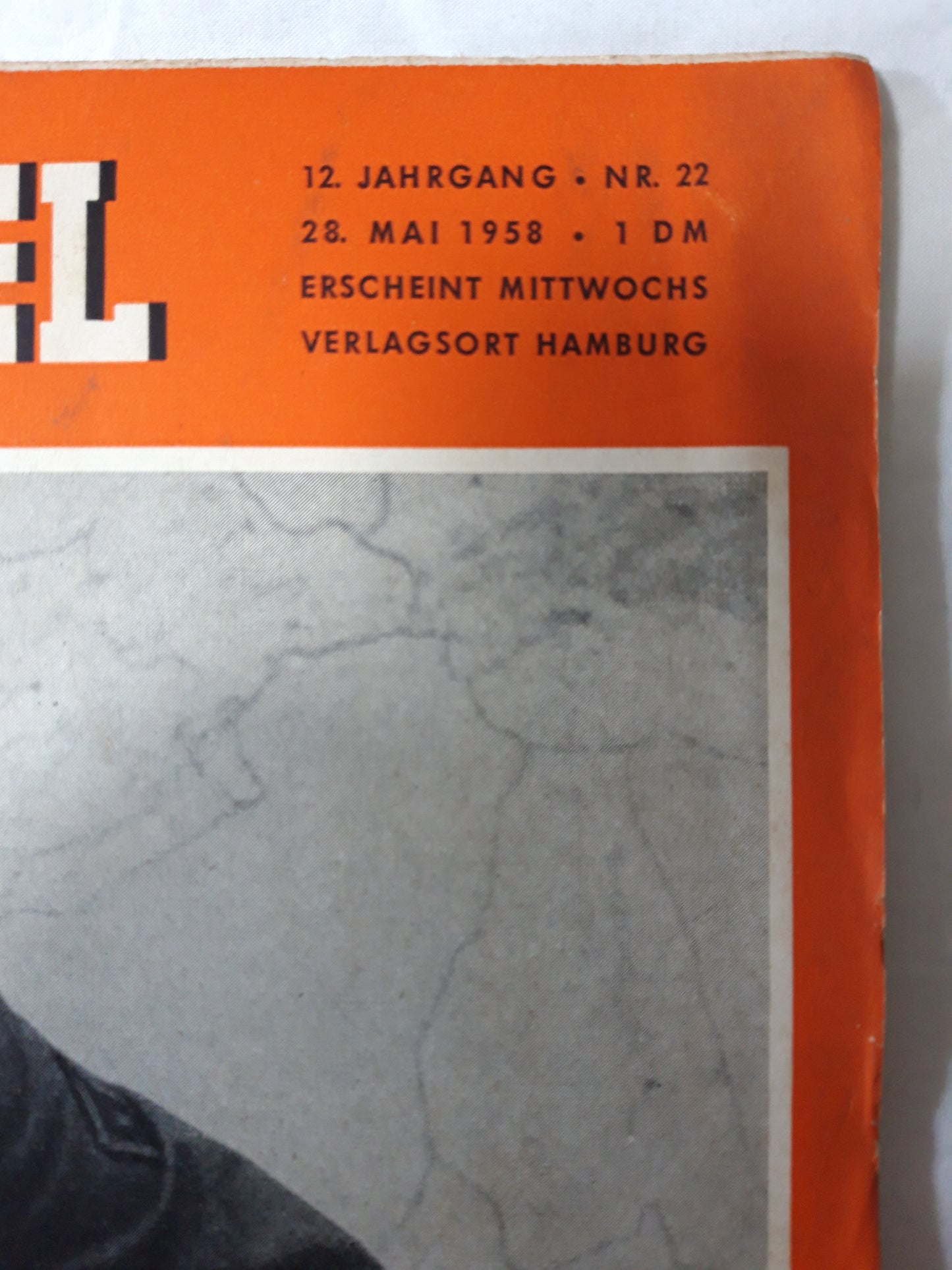 Der Spiegel Republik am Fallschirm Algeriens Putsch-General Massu (Frankreich) 28.05.1958 Mai May 1958