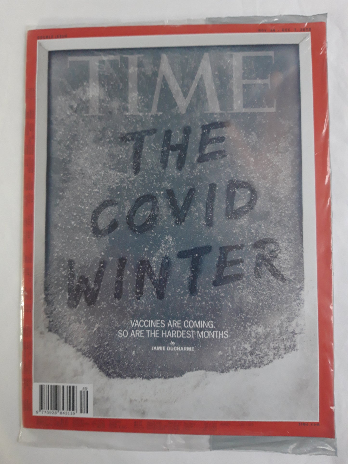 Time magazine The Covid Winter Vaccines are coming. So are the hardest months original package OP OVP Originalverpackung 30.11./07.12.2020 November Dezember December 2020