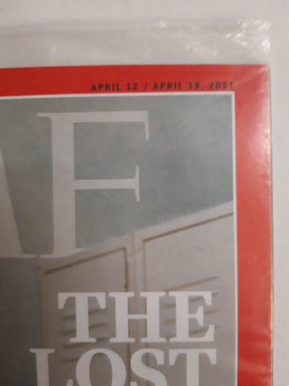 Time magazine The lost year How the pandemic changed a generation of students Spain`s 4-day workweek experiment Twila Joseph original package OP OVP Originalverpackung 12./19.04.2021 April 2021