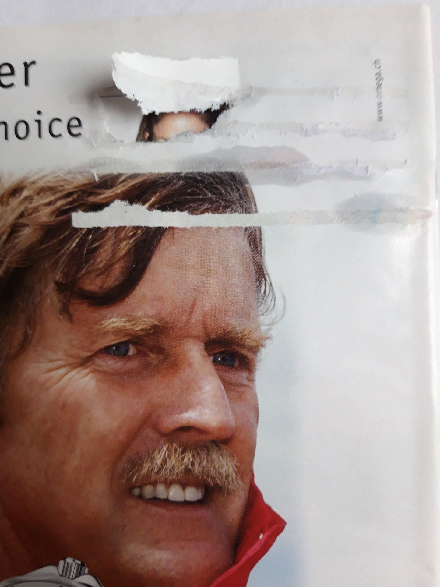 Time magazine The face of war A Serb bullet blew off half this man`s face in Kosovo Help of the Internet Surgeons are giving him something to smile about Vote 2000 Mccain`s Back 06.03.2000 March März 2000