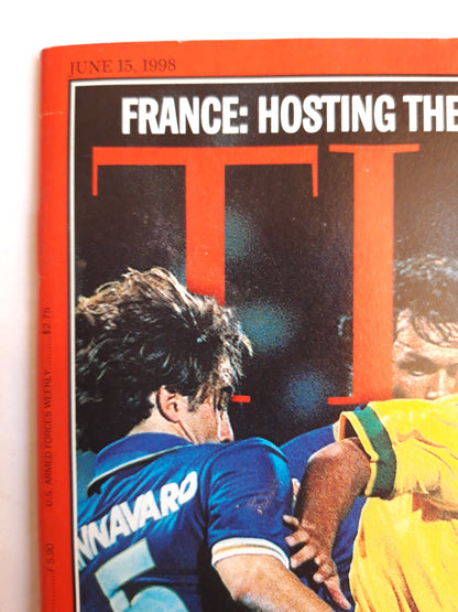 Time magazine World cup 98 Kick off The world`s greatest players take to the field to battle for footballs Holy Grail Can Ronaldo lead Brazil to a record fifth trophy? France: hosting the cup, facing the furure 15.06.1998 15. Juni 1998