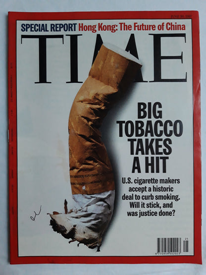 Time magazine Big tobacco takes a hit Hong Kong: The Future of China 30.06.1997 30th 30. June Juni 1997