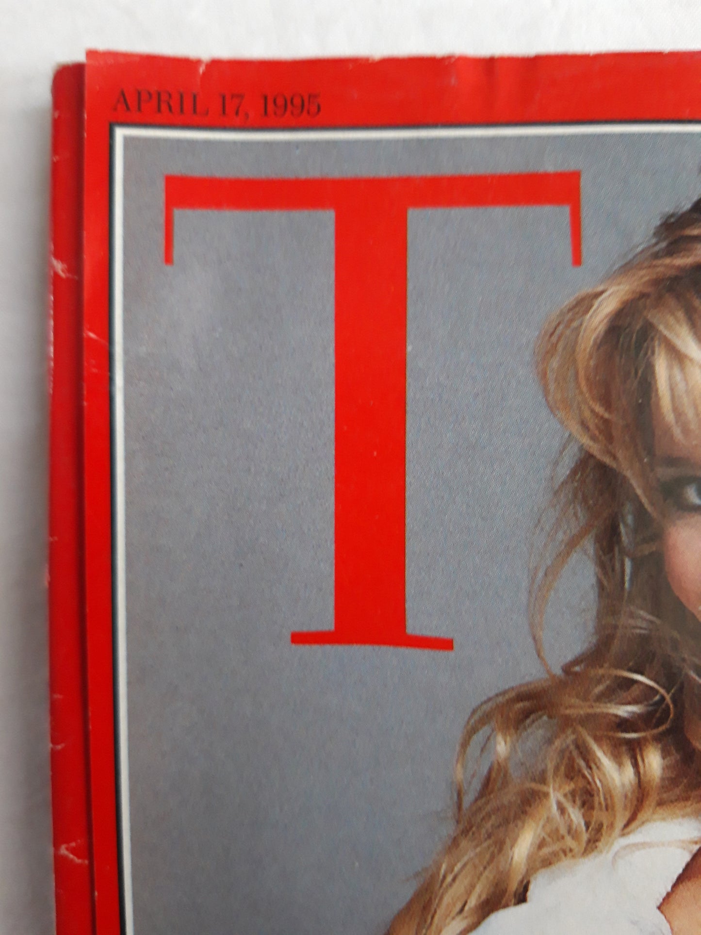 Time magazine Simply Beautiful Fashion returns to the classic Supermodel Claudia Schiffer World-Weary Uncle Sam 17.04.1995 April 1995