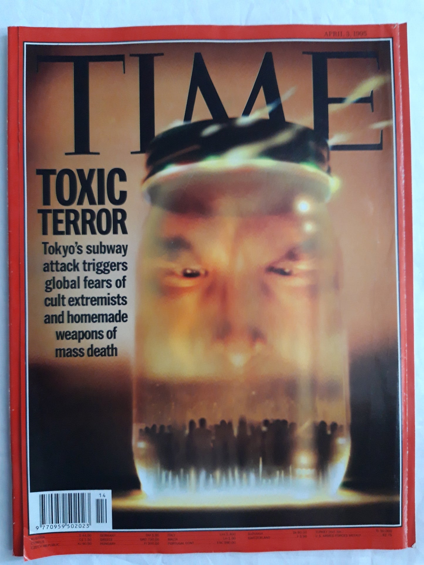 Time magazine Toxic Terror Tokyo`s subway attack triggers global fears of cult extremists and homemade weapons of mass death 03.04.1995 April 1995