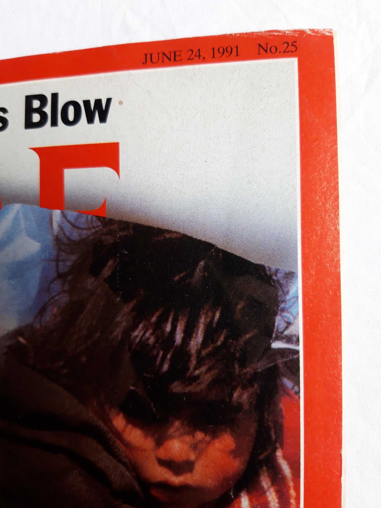 Time magazine The unwanted When Volcanoes Blow 24.06.1991 24th June 24. Juni 1991 No. 25