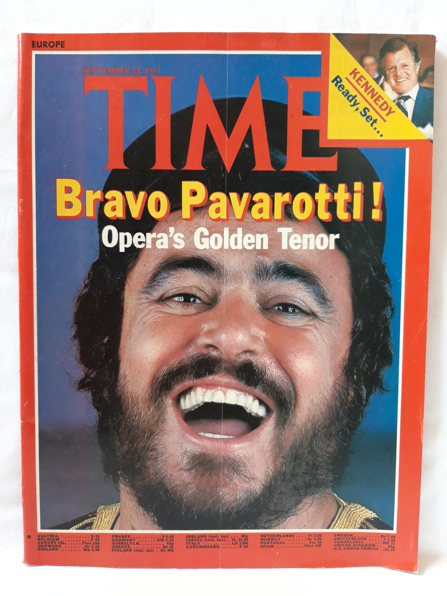 Time magazine Bravo Pavarotti! Opera's Golden Tenor Luciano Pavarotti 24.09.1979